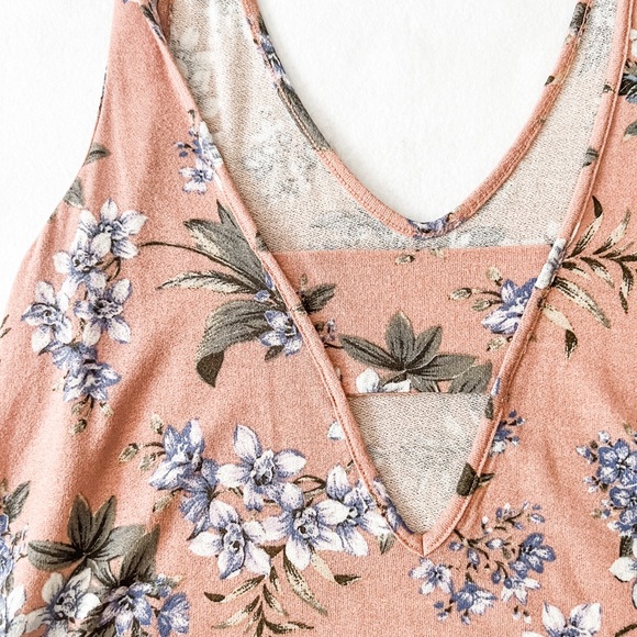 AEO | Soft & Sexy Tank - Picture 3 of 6